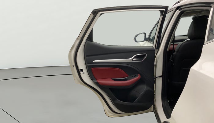 2023 MG ASTOR SAVVY 1.3 TURBO AT S RED, Petrol, Automatic, 16,799 km, LHS Rear Door