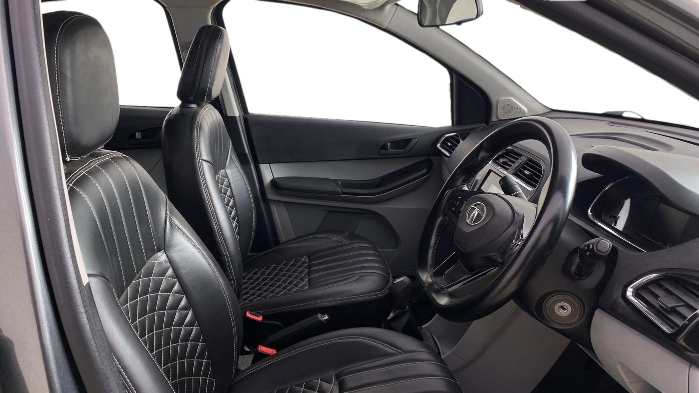 2022 Tata Tiago XT CNG, CNG, Manual, 86,963 km, Right Side Front Door Cabin