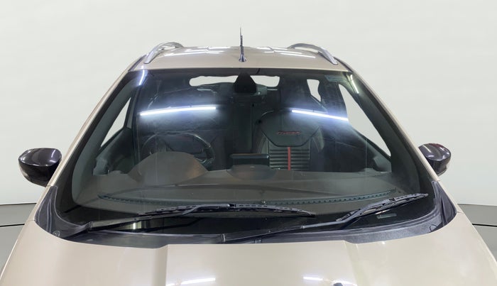 2018 Ford FREESTYLE TITANIUM PLUS 1.2 PETROL, Petrol, Manual, 44,783 km, Front Windshield