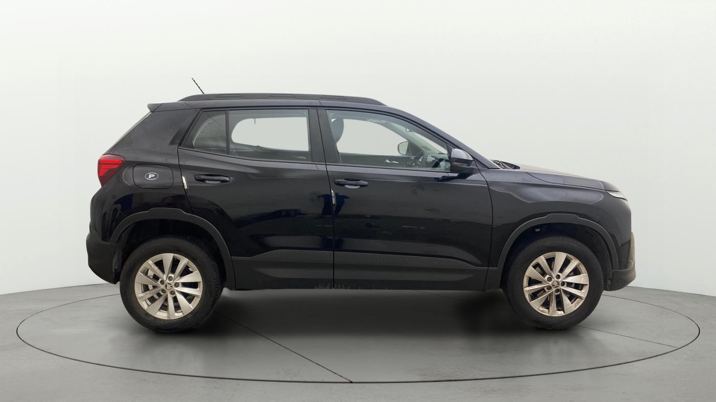 2025 Skoda Kylaq Signature, Petrol, Manual, 6,224 km, Right Side View
