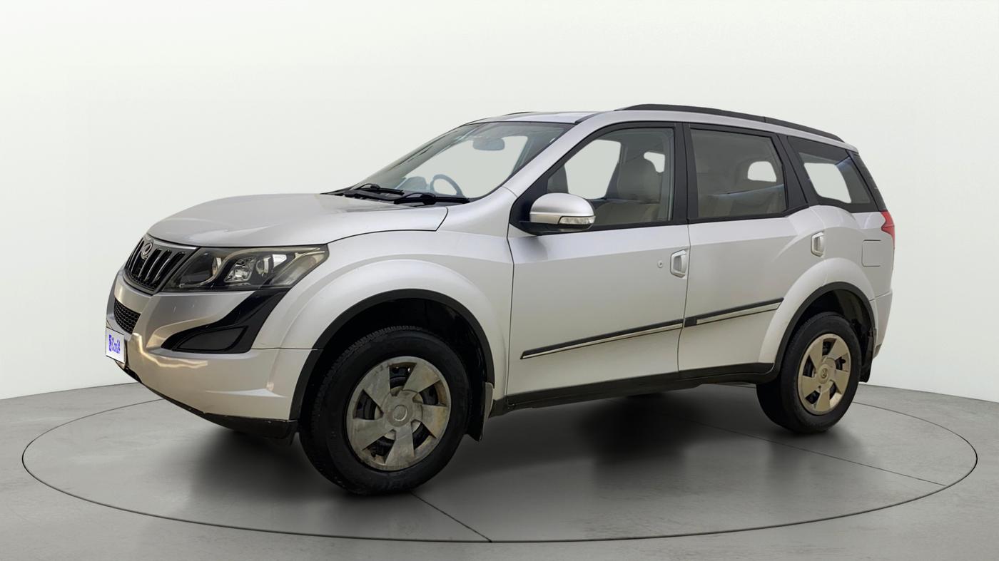 2016 Mahindra XUV500 W6, Diesel, Manual, 63,766 km, Left Front Diagonal