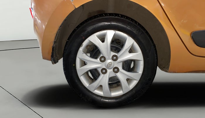 2014 Hyundai Grand i10 SPORTZ 1.2 KAPPA VTVT, Petrol, Manual, 64,085 km, Right Rear Wheel