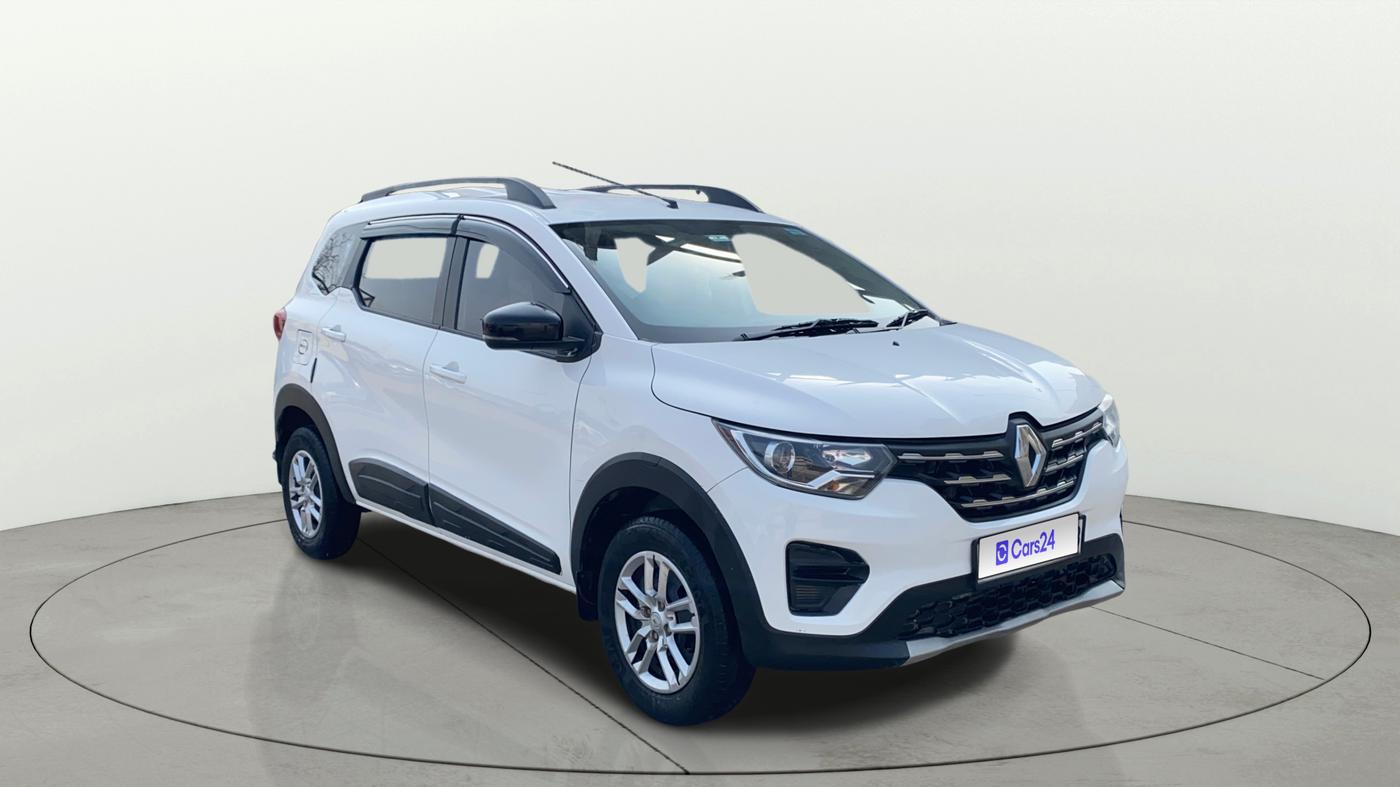 2023 Renault TRIBER RXT, Petrol, Manual, 43,511 km, Right Front Diagonal