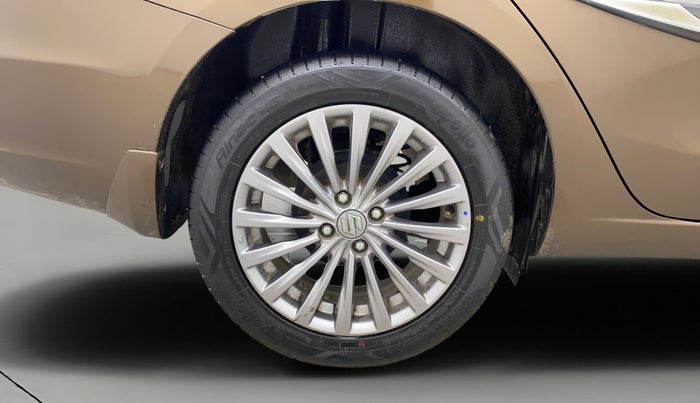 2017 Maruti Ciaz ALPHA  AT 1.4  PETROL, Petrol, Automatic, 18,819 km, Right Rear Wheel