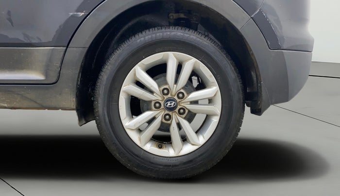2016 Hyundai Creta SX PLUS 1.6 PETROL, Petrol, Manual, 75,687 km, Left Rear Wheel