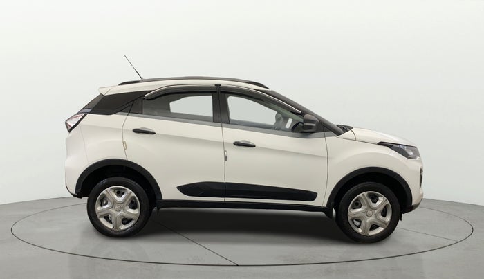 2022 Tata NEXON XM PETROL, Petrol, Manual, 46,195 km, Right Side View