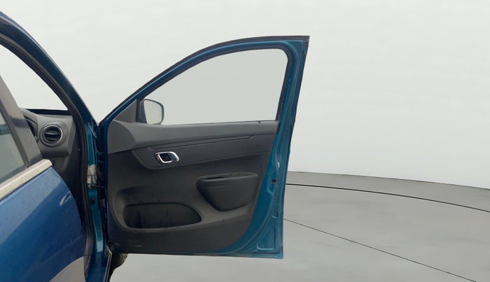 2019 Renault Kwid RXT 1.0 (O), Petrol, Manual, 70,982 km, RHS Front Door