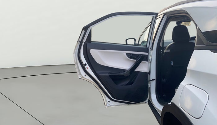 2024 Tata NEXON Pure 1.5 Revotorq 6AMT, Diesel, Automatic, 57,136 km, LHS Rear Door