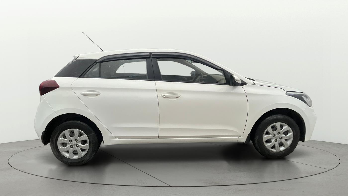 2018 Hyundai Elite i20 SPORTZ 1.2, Petrol, Manual, 37,174 km, Right Side View