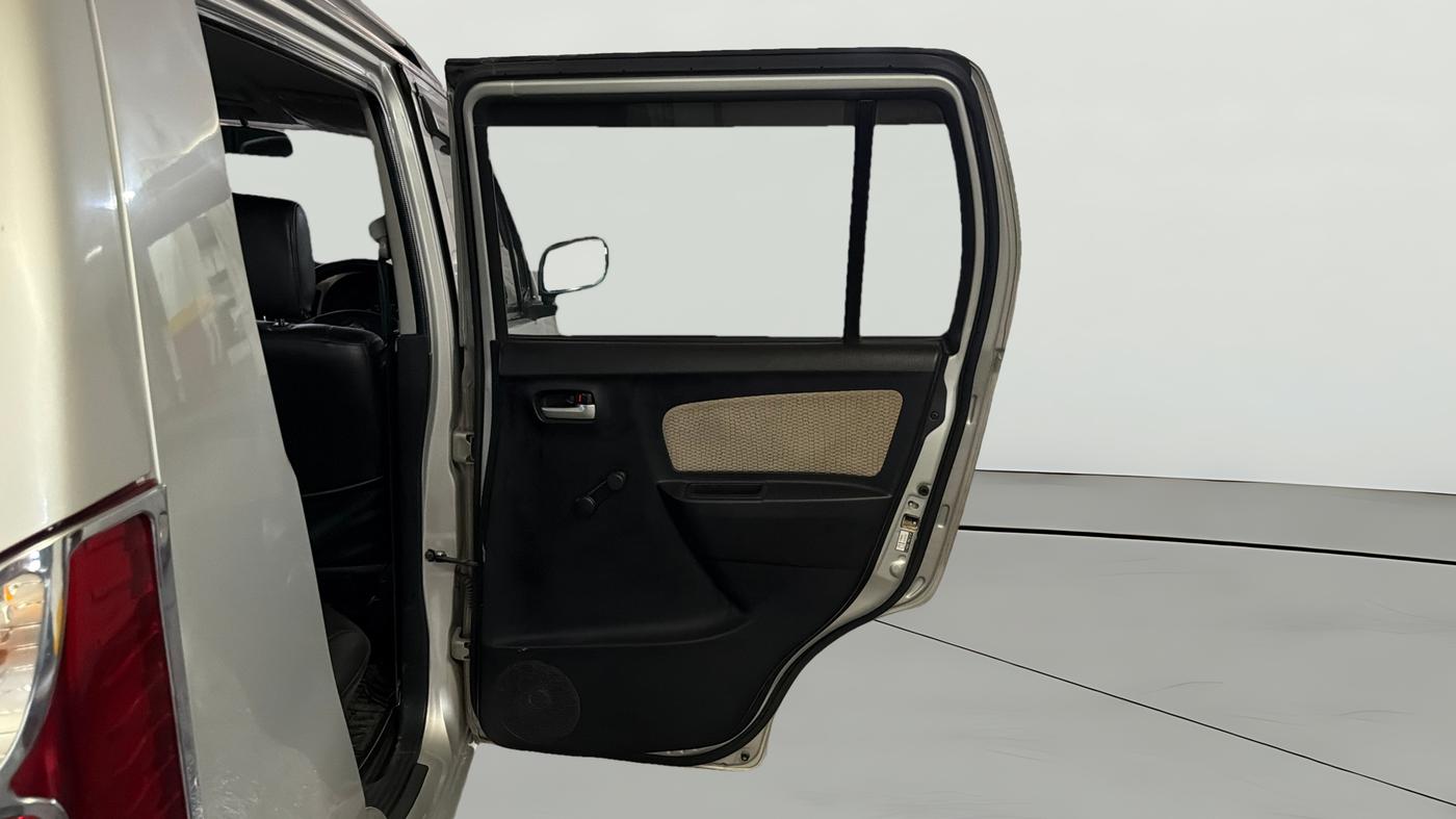 2017 Maruti Wagon R 1.0 LXI, Petrol, Manual, 42,678 km, RHS Rear Door