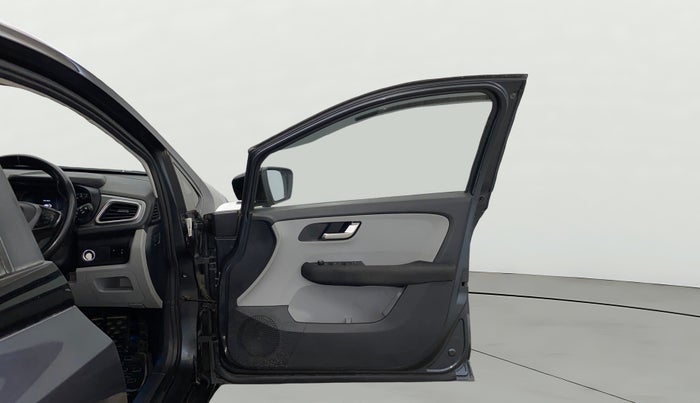 2020 Tata ALTROZ XZ PETROL, Petrol, Manual, 44,711 km, RHS Front Door