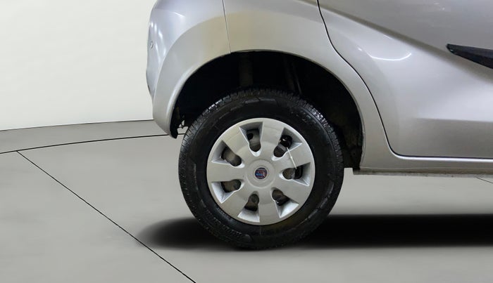 2016 Datsun Redi Go T (O), Petrol, Manual, 79,431 km, Right Rear Wheel