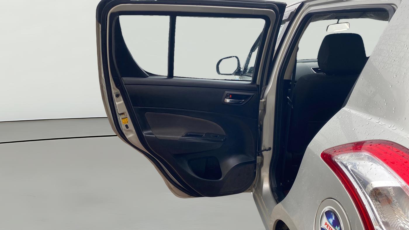 2014 Maruti Swift VXI, Petrol, Manual, 59,994 km, LHS Rear Door