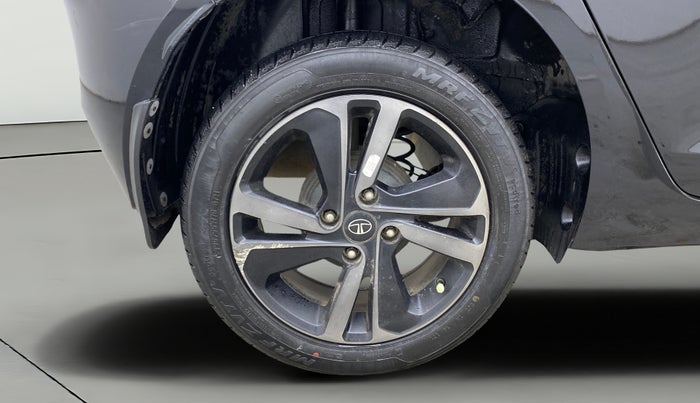 2021 Tata ALTROZ XZ PLUS PETROL DARK EDITION, Petrol, Manual, 26,112 km, Right Rear Wheel