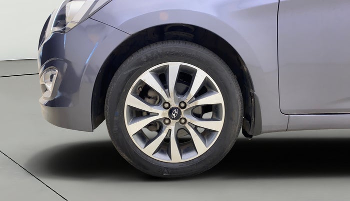 2016 Hyundai Verna 1.6 VTVT SX, Petrol, Manual, 39,219 km, Left Front Wheel