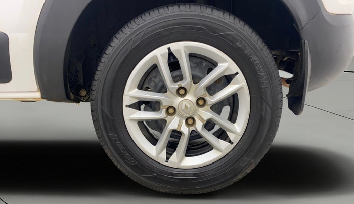 2022 Renault TRIBER RXT AMT, Petrol, Automatic, 45,118 km, Left Rear Wheel