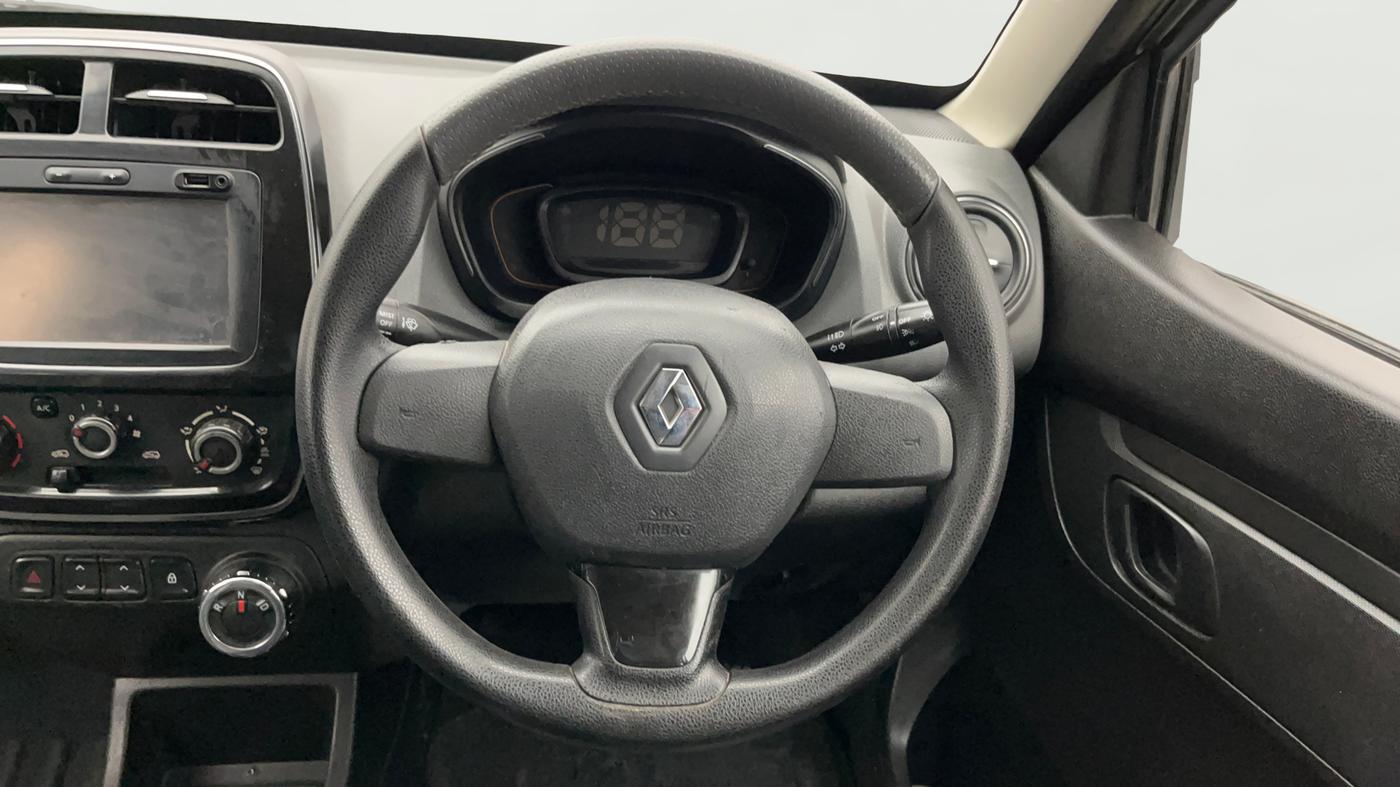 2017 Renault Kwid RXT 1.0 AMT (O), Petrol, Automatic, 49,444 km, Steering Wheel Close Up