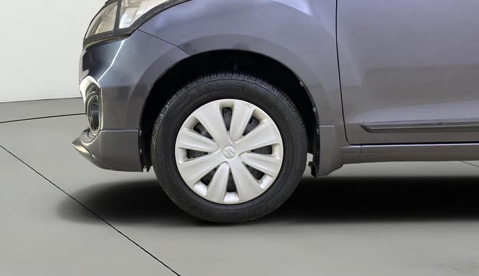 2018 Maruti Ertiga VXI CNG, CNG, Manual, 85,182 km, Left Front Wheel
