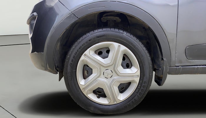 2018 Tata NEXON XM PETROL, Petrol, Manual, 34,577 km, Left Front Wheel