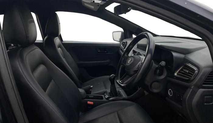2021 Tata ALTROZ XZ PLUS PETROL DARK EDITION, Petrol, Manual, 65,942 km, Right Side Front Door Cabin