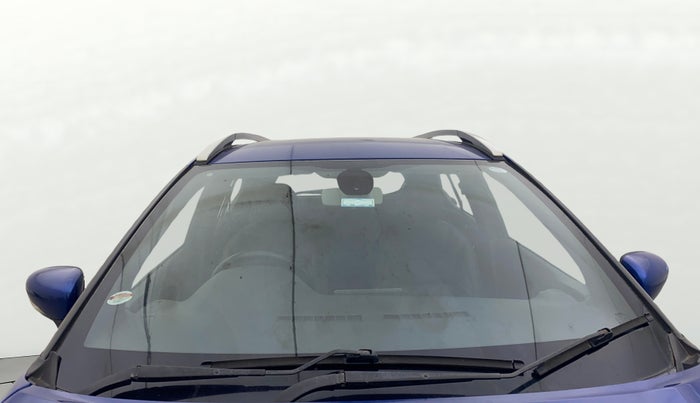 2019 Nissan Kicks XV PREMIUM DIESEL, Diesel, Manual, 65,368 km, Front Windshield