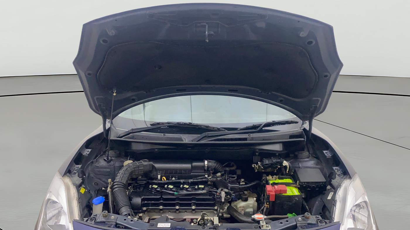 2020 Maruti Swift VXI AMT, Petrol, Automatic, 39,595 km, Open Bonet