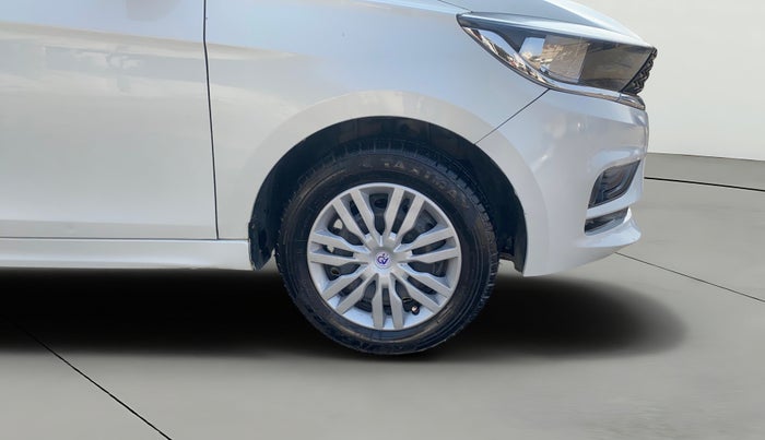 2021 Tata Tiago XT PETROL, Petrol, Manual, 1,40,973 km, Right Front Wheel