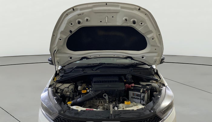 2024 Tata Tiago XT (O) PETROL, Petrol, Manual, 5,545 km, Open Bonet