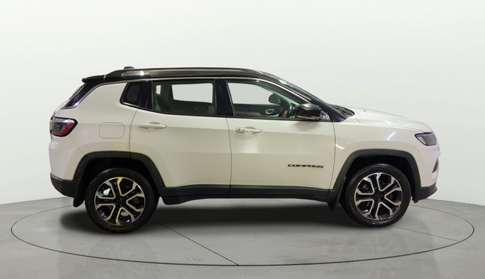 2021 Jeep Compass LIMITED (O) 2.0 DIESEL 4X4 AT, Diesel, Automatic, 1,09,401 km, Right Side View