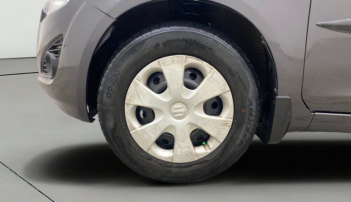 2014 Maruti Ritz VXI, Petrol, Manual, 66,896 km, Left Front Wheel