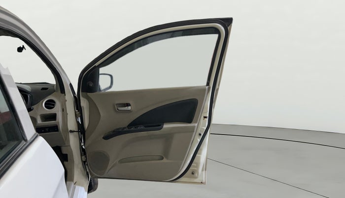 2015 Maruti Celerio VXI CNG, CNG, Manual, 66,066 km, RHS Front Door