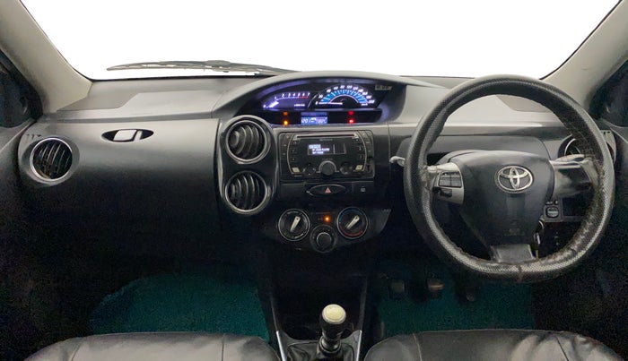2017 Toyota Etios CROSS 1.4 VD, Diesel, Manual, 1,18,919 km, Dashboard