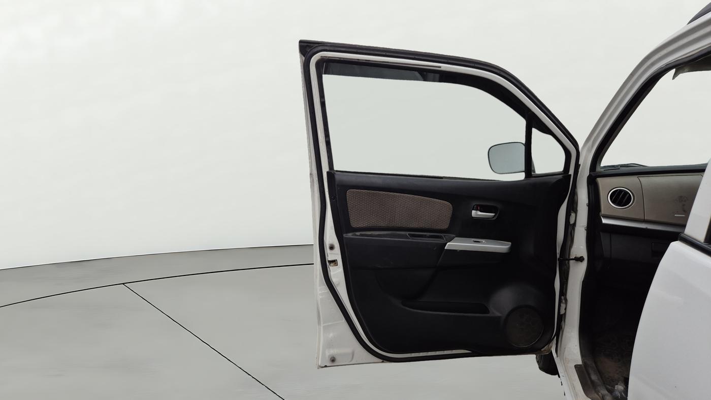 2014 Maruti Wagon R 1.0 LXI CNG, CNG, Manual, 74,132 km, LHS Front Door