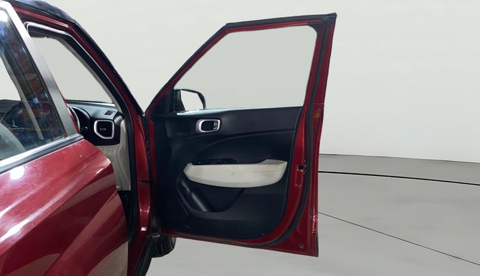 2022 Hyundai VENUE SX 1.5 CRDI DUAL TONE, Diesel, Manual, 84,540 km, RHS Front Door