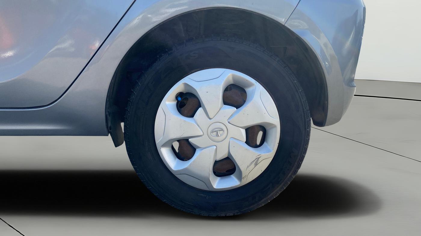 2018 Tata Tiago XZ PETROL, Petrol, Manual, 57,417 km, Left Rear Wheel