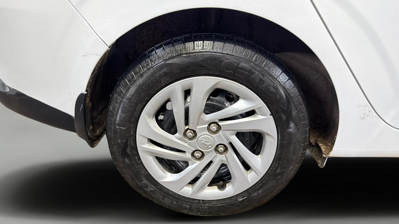 2020 Hyundai AURA S 1.2 CNG, CNG, Manual, 66,943 km, Right Rear Wheel