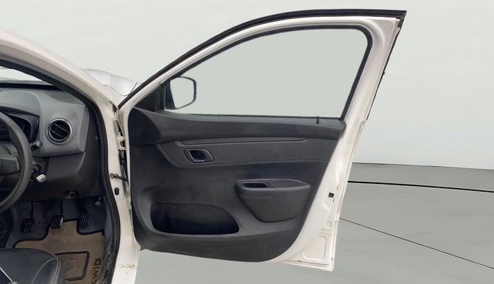 2017 Renault Kwid RXT 1.0, Petrol, Manual, 65,197 km, RHS Front Door