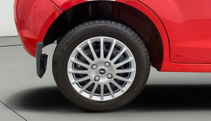 2013 Ford Figo ZXI 1.2 PETROL, Petrol, Manual, 1,10,711 km, Right Rear Wheel