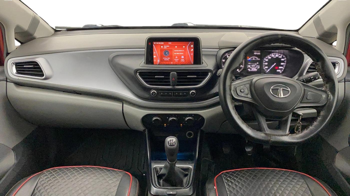 2020 Tata ALTROZ XM PLUS PETROL, Petrol, Manual, 69,456 km, Dashboard