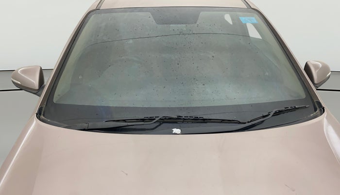 2017 Hyundai Verna 1.6 E PETROL, Petrol, Manual, 48,337 km, Front Windshield