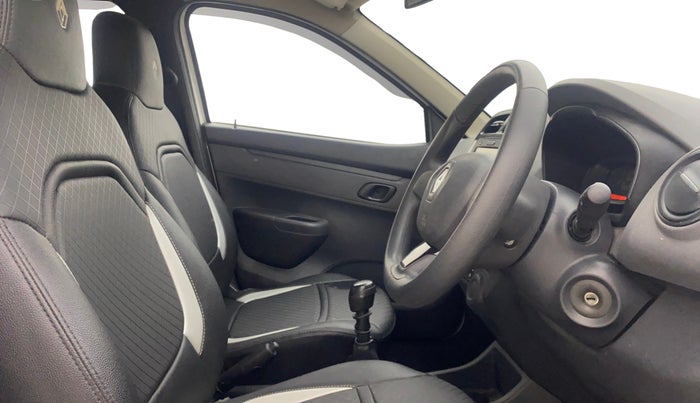 2016 Renault Kwid 1.0 MARVEL CAPTAIN AMERICA EDITION, Petrol, Manual, 61,545 km, Right Side Front Door Cabin