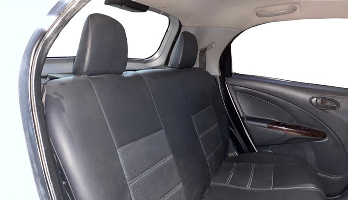 2013 Toyota Etios Liva GD, Diesel, Manual, 76,654 km, Right Side Rear Door Cabin