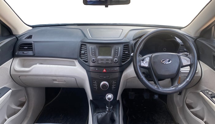 2021 Mahindra XUV300 W6 1.5 Diesel, Diesel, Manual, 68,068 km, Dashboard