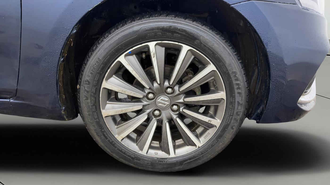 2023 Maruti Ciaz ALPHA 1.5 SHVS PETROL, Petrol, Manual, 62,558 km, Right Front Wheel