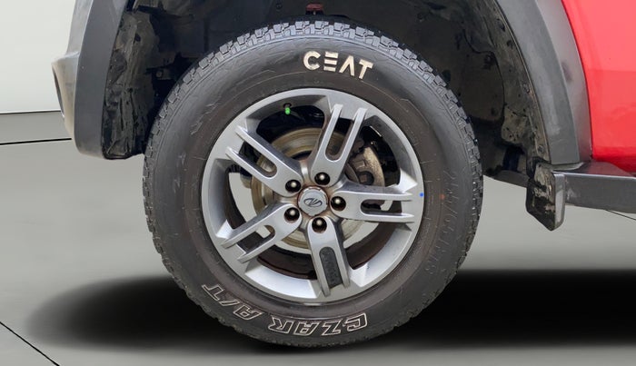 2021 Mahindra Thar LX PETROL HT 4WD AT, Petrol, Automatic, 25,942 km, Left Front Wheel