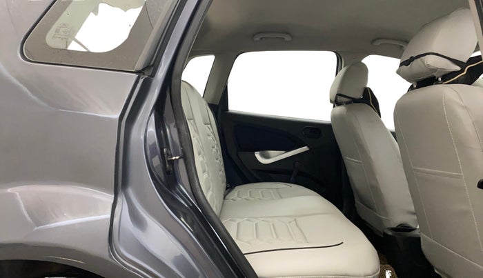 2012 Ford Figo TITANIUM 1.2 PETROL, Petrol, Manual, 67,486 km, Right Side Rear Door Cabin