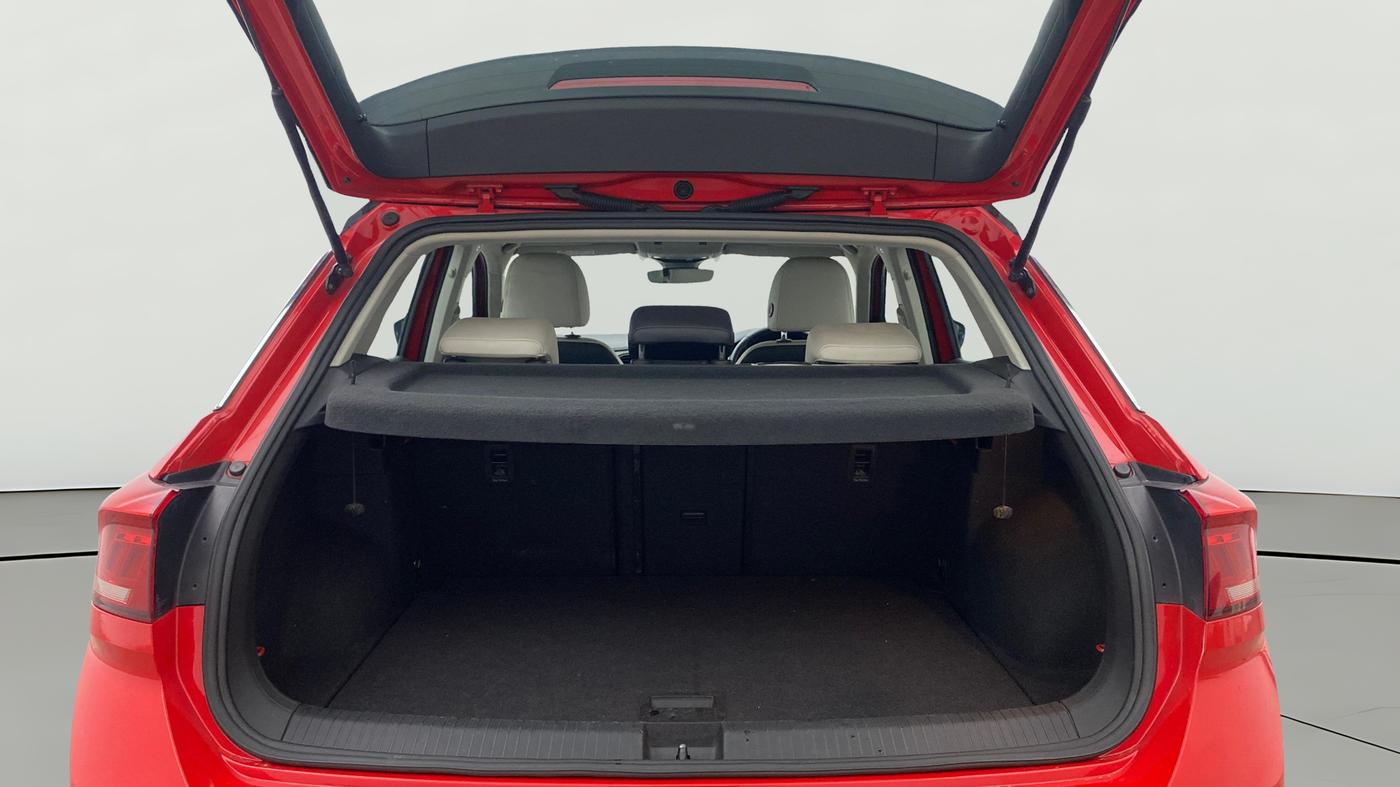 2021 Volkswagen T-ROC 1.5 TSI AT, Petrol, Automatic, 1,20,900 km, Boot Open Zoomed View