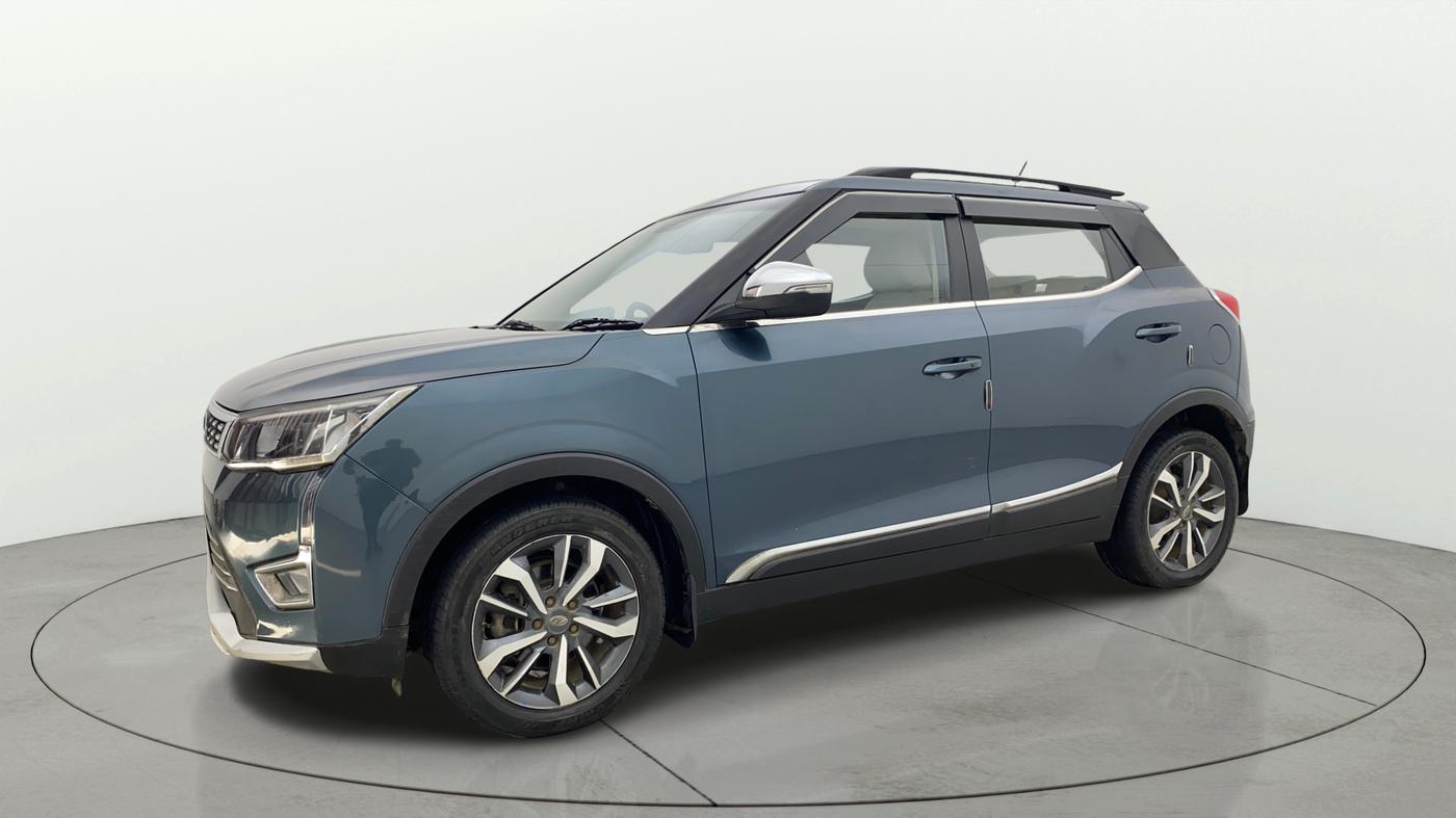2021 Mahindra XUV300 W8 (O) 1.2 PETROL AMT, Petrol, Automatic, 57,357 km, Left Front Diagonal