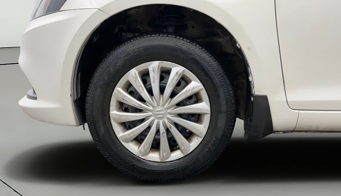 2015 Maruti Swift Dzire VXI, Petrol, Manual, 76,262 km, Left Front Wheel
