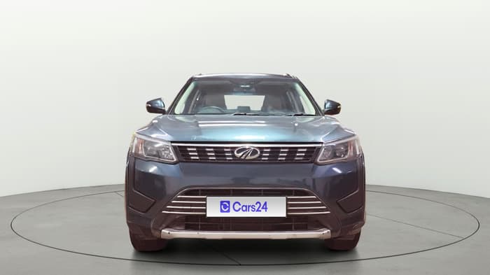 2020 Mahindra XUV300 W8 1.5 DIESEL, Diesel, Manual, 98,584 km, Front